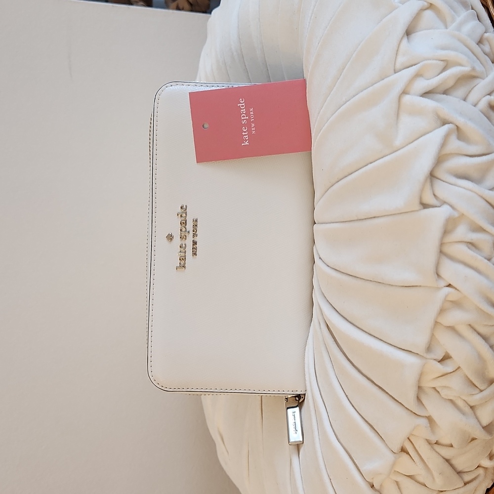 NWT Kate Spade Wallet